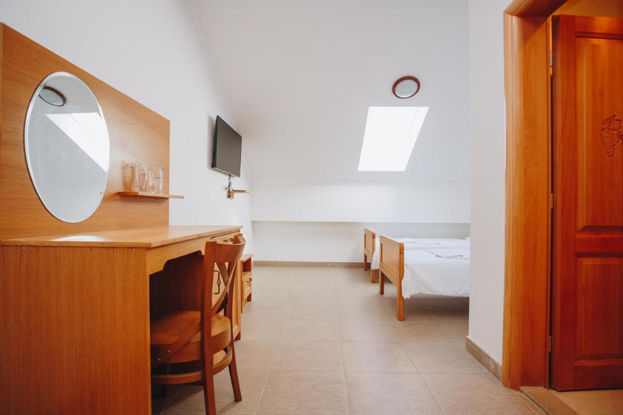 Eco Winery Lipovac Apartments Cetynia Zewnętrze zdjęcie