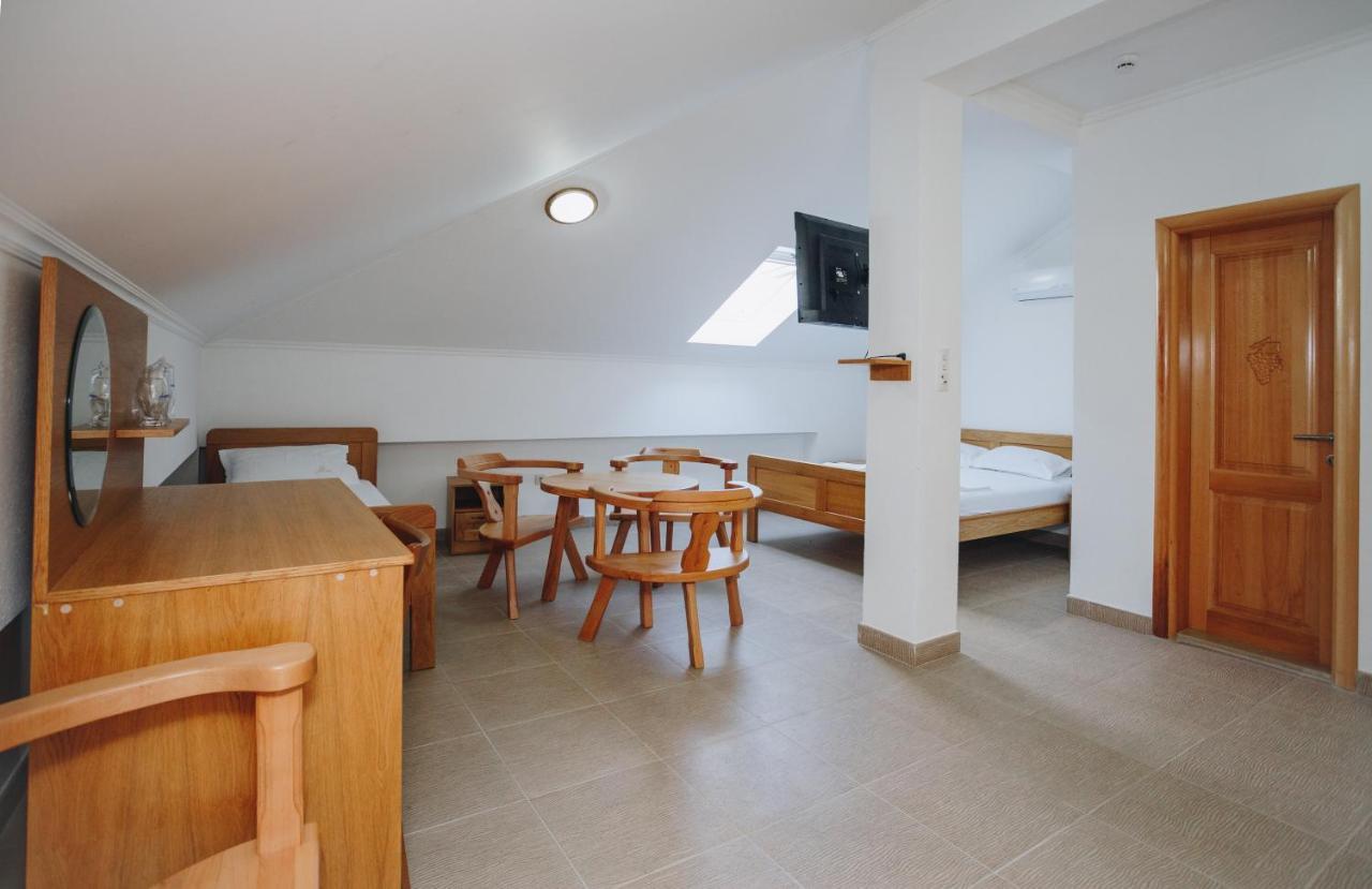 Eco Winery Lipovac Apartments Cetynia Zewnętrze zdjęcie